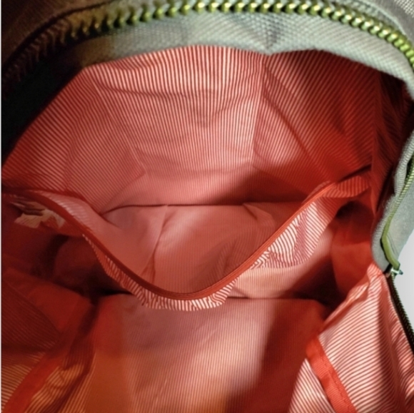 HERSCHEL SUPPLY CO settlement backpack - Picture 7 of 10